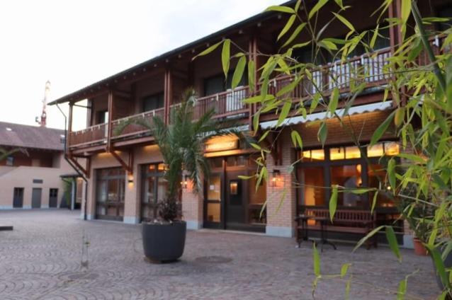 Hotel Breiti Bachenbulach 外观 照片