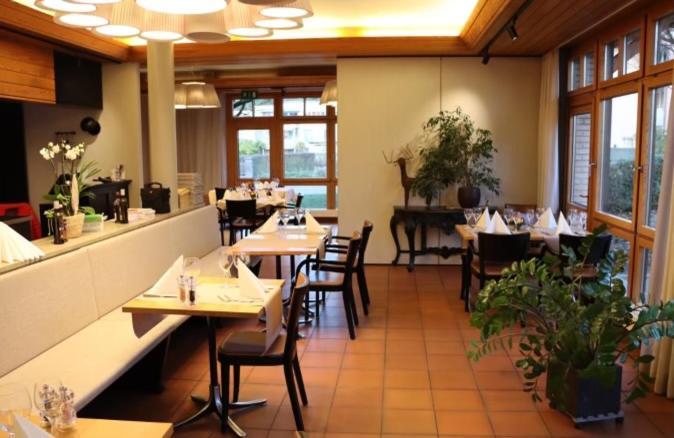Hotel Breiti Bachenbulach 外观 照片